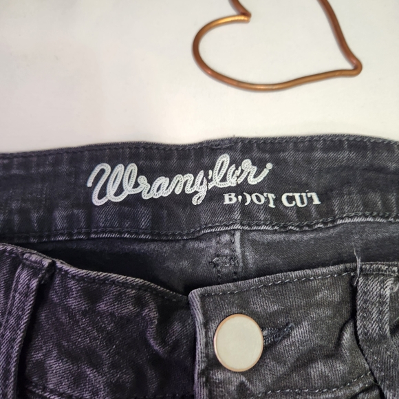 ⭐️ Black Wrangler Bootcut Jeans – Size 9/10 (32) – Excellent Condition! - Picture 2 of 9